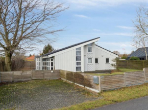Holiday Home Beske - 130m from the sea by Interhome